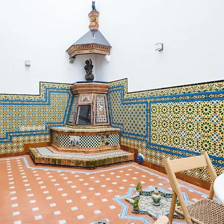 Apartahotel El Escondite De Triana